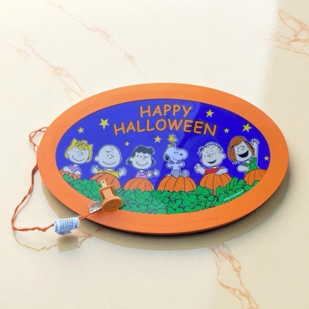 Snoopy The Great Pumpkin Light Accent - Picture 4 of 12